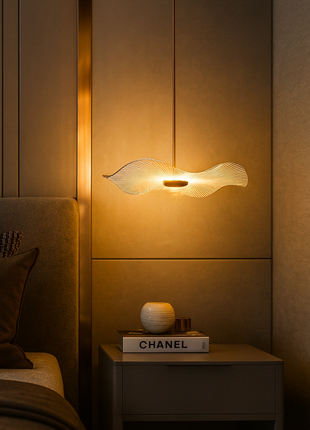 Seraphic Curve Pendant Light