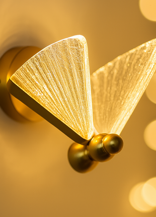 Golden Flutter Modern Wall Light – Elegant Gold Finish with Cracked Glass Wings