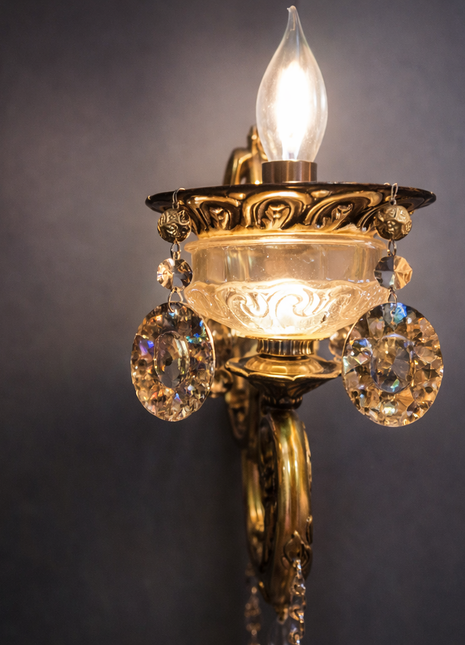 Golden Heritage Sconce - Elegant Wall Lighting for Timeless Décor