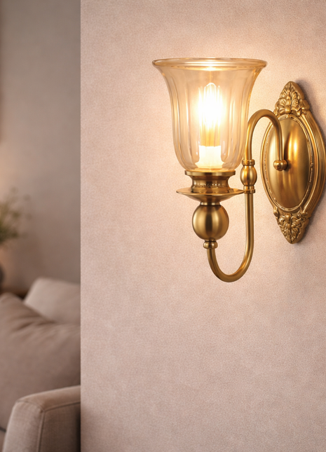 The Grand Manor Light