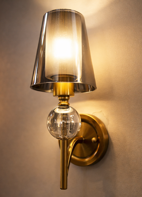 Zyra Glow – Modern Wall Light