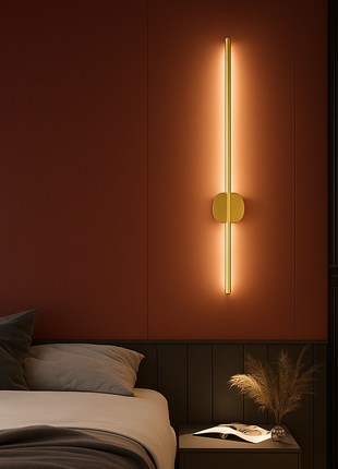 Elara Beam Wall Light – Minimal Vertical LED Wall Lamp in Gold Finish