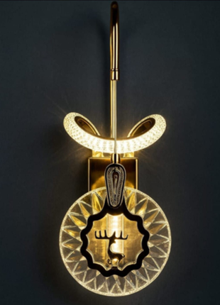 Aurelian Crest Wall Light