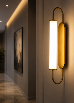 Linea Ray Wall Light – Sleek Radiance with Timeless Grace