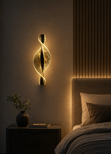 Lustra Twist Wall Light – Modern Artistic LED Wall Lamp