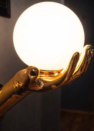 Golden Palm Wall Light - Modern Gold Hand Wall Sconce