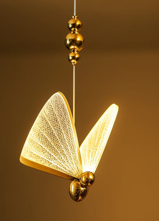 Elyra Wing – Sculptural Elegance in Motion