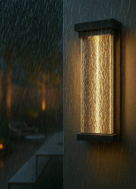 Luminex Crest – Weatherproof Facade Wall Light